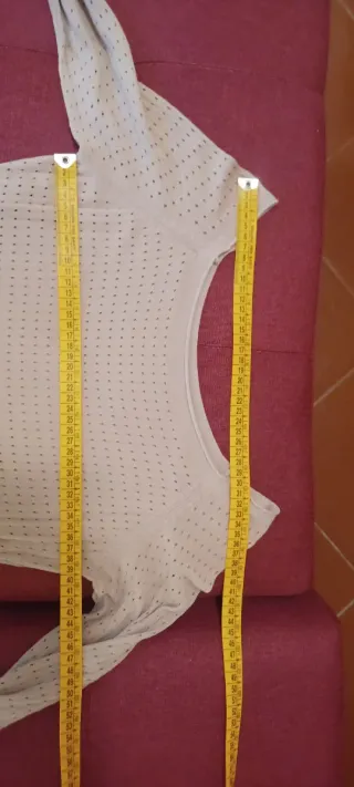 Maglia morbida traforata beige