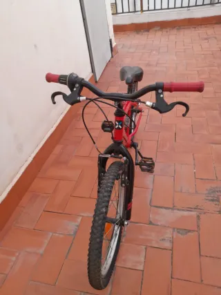 Bicicleta Infantil Btwin Roja