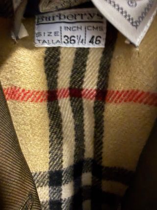 Anorak Burberrys Verde Oliva con Cuello Peluche