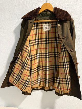 Anorak Burberrys Verde Oliva con Cuello Peluche