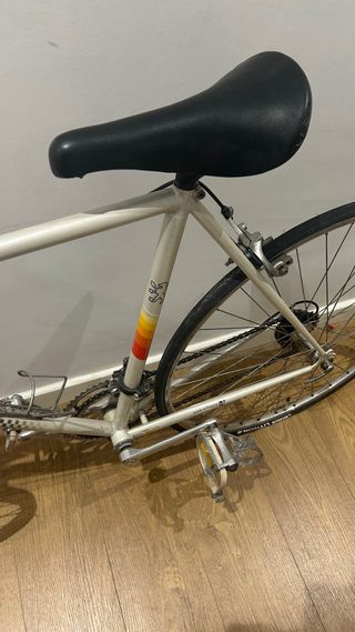 Bici carretera mujer Peugeot blanca y roja