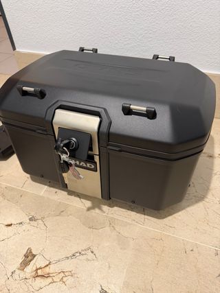 TOP CASE SHAD TR55 BLACK EDITION + BIGPLATE