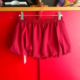 Conjunto Top y Falda PrettyLittleThing Talla XS