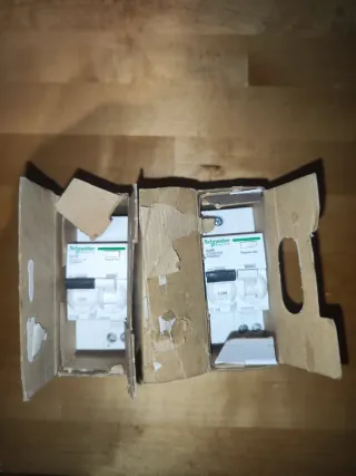 Interruptor Diferencial Schneider A9DF7616