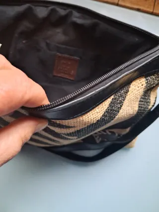 Bolso de rafia con estampado cebra