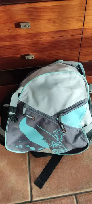 Patines en línea blancos T41-42 y mochila