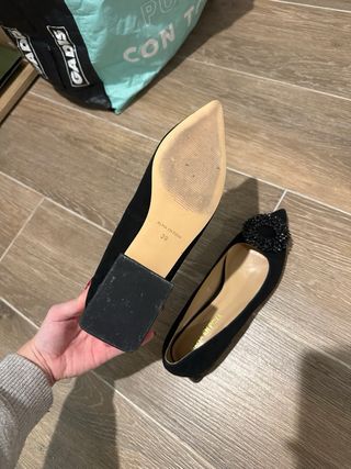 Zapatos planos negros Alma en Pena