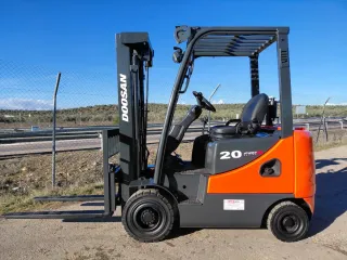 Carretilla elevadora Doosan 20