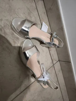 Zapatos de plataforma plateados