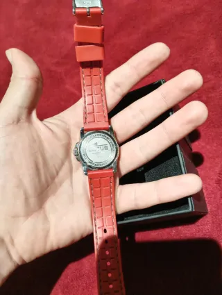 Reloj Lotus Cronógrafo Plata y Rojo