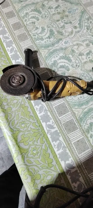 Kit radial y sierra de calar Dewalt