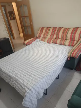 Sofá-cama 2 plazas de 1,90 de ancho.