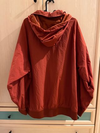 Bomber Zara con capucha comor terracota