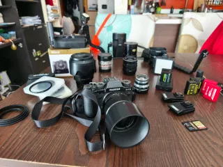 Fujifilm X-T2 Kit Obiettivi e Accessori