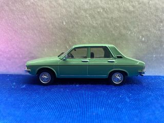 COCHE DE MINIATURA RENAULT 12 TS ESCALA 1:43