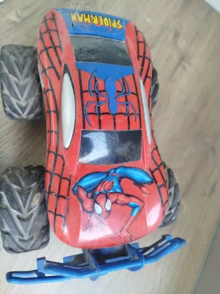 Coche teledirigido Spiderman
