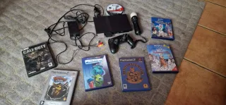 Consola PS2 y 8 Videojuegos