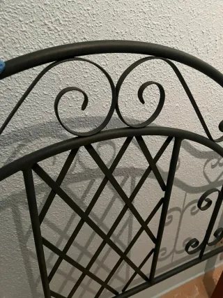 Cabecero forja y madera