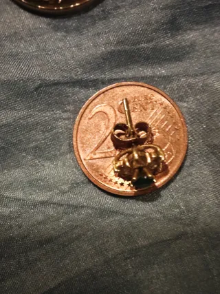 Conjunto Anillo y Pendientes de oro y gemas