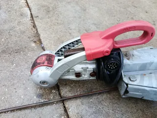 Cabezal de freno con lanza para remolque