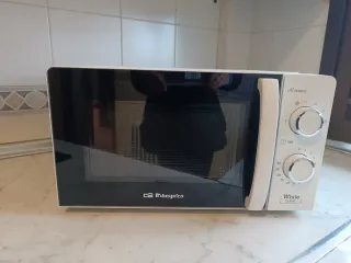 Microondas Orbegozo Blanco