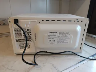 Microondas Orbegozo Blanco