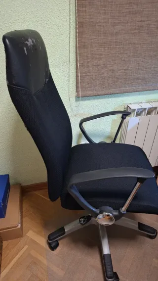 Silla de escritorio negra