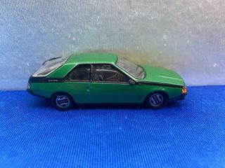 COCHE DE MINIATURA RENAULT FUEGO GTX ESCALA 1:43
