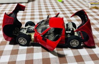 Lamborghini Miura,  1:18