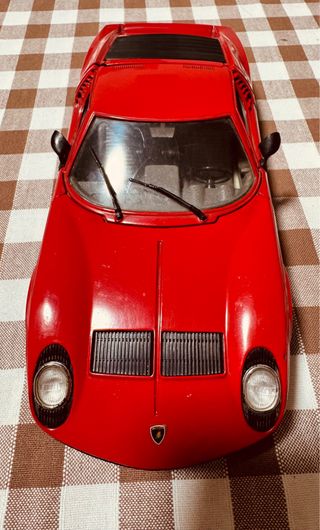 Lamborghini Miura,  1:18