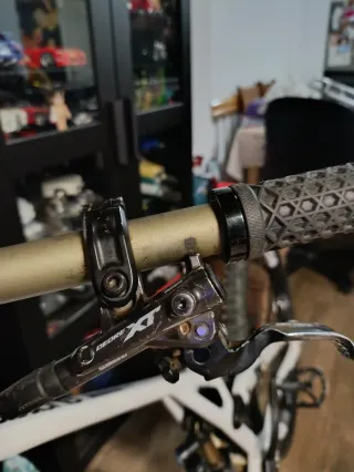 Freno Shimano BL-M8100 XT