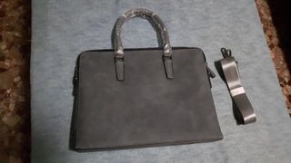 Maletín cuero gris resistente al agua NUEVO