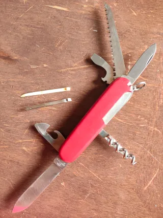 Victorinox Camper Usato