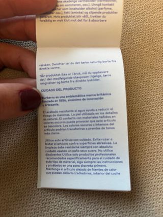 Cartera Burberry Rosa y Beige