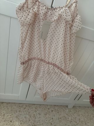 Camisón corto lunares