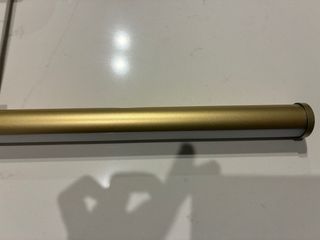 Aplique para cuadro o librería dorado metal.