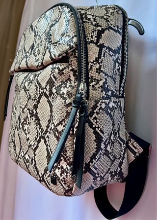 Mochila estampado serpiente