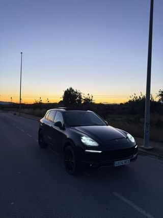 Porsche Cayenne Black Edition