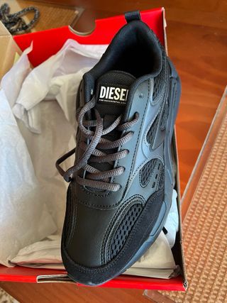Zapatillas Diesel Negras Hombre es original