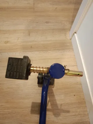 Caballete trasero de moto