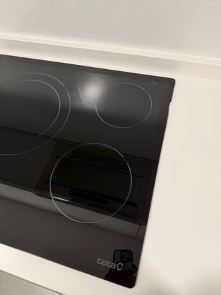 Esquina rota Placa vitrocerámica CATA TD6003 NEGRO