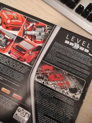 Maqueta Revell Porsche 934 RSR Jägermeister