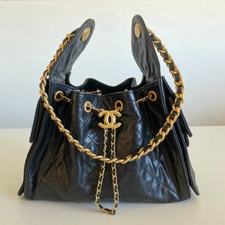 Borsa in stile Chanel 22 pelle Nera caviar