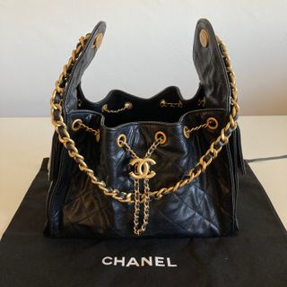 Borsa in stile Chanel 22 pelle Nera caviar