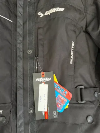 Chaqueta de moto negra