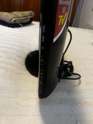 Monitor TV LG Full HD Nero e Rosso