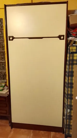 Mueble Cama Madera Rechapado, estantería interior