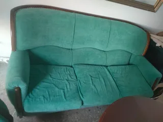 Sofá y 2 sillones de terciopelo verde