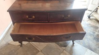 Armario antiguo de madera