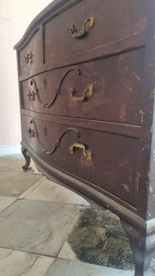 Armario antiguo de madera